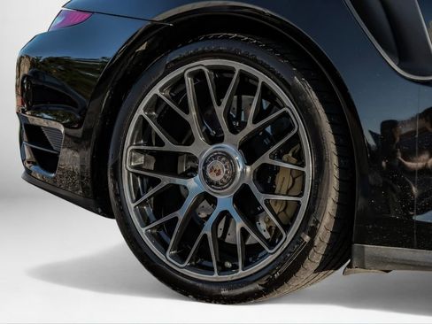 Used 2015 Porsche 911 Turbo S image 51