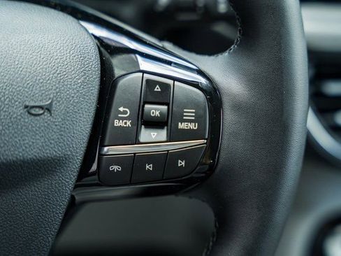 New 2025 Ford Escape SE w/ PHEV Premium Package image 39