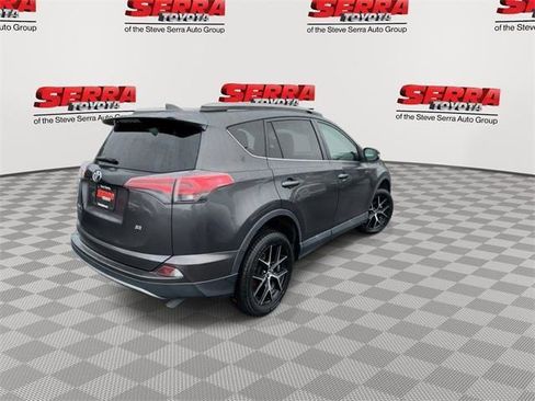 Certified 2017 Toyota RAV4 SE image 9