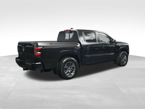 Used 2025 Nissan Frontier SV w/ SV Convenience Package RWD image 5