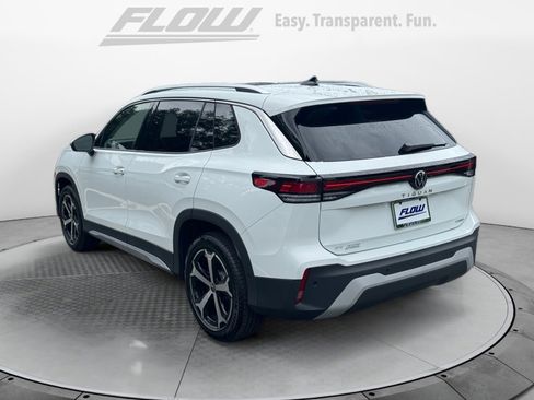 New 2025 Volkswagen Tiguan SE image 5