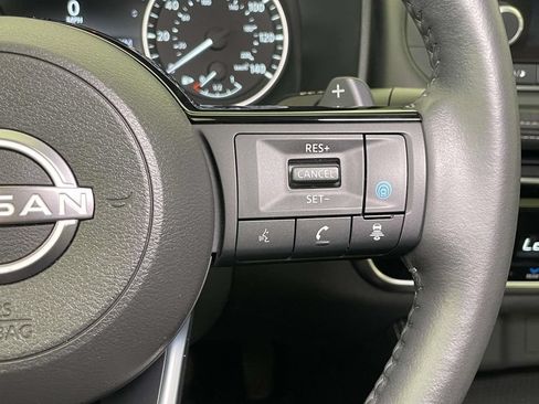 Used 2022 Nissan Rogue SL AWD/4WD image 38