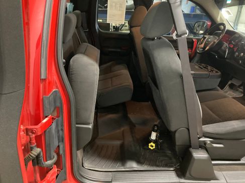 Used 2008 Chevrolet Silverado 1500 LT w/ Power Pack Plus image 9