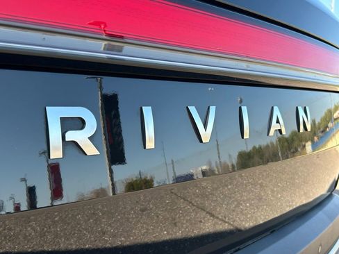 Used 2022 Rivian R1T Adventure image 45
