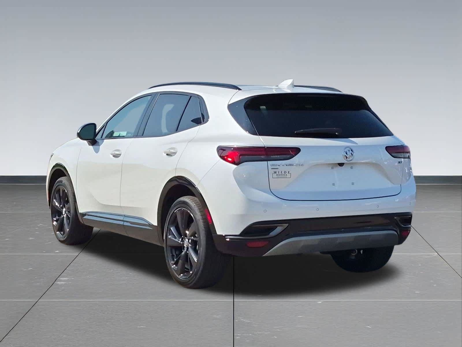 Used 2023 Buick Envision Essence w/ Sport Touring Package AWD/4WD image 4