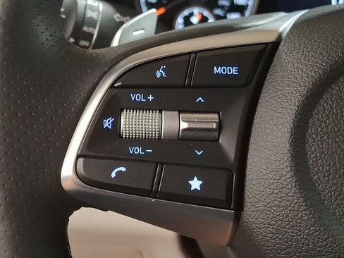 Used 2023 Genesis G70 3.3T image 17