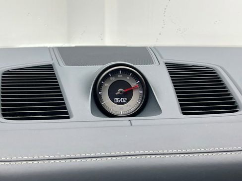 Certified 2023 Porsche Cayenne GTS AWD/4WD image 12