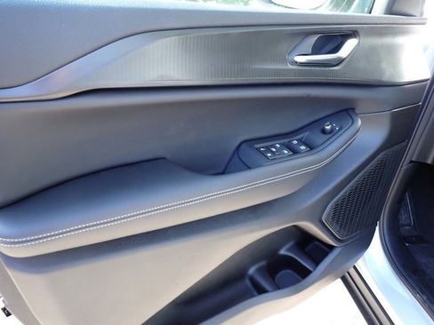 New 2025 Jeep Grand Cherokee Laredo X image 15