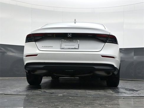Used 2023 Honda Accord LX image 34