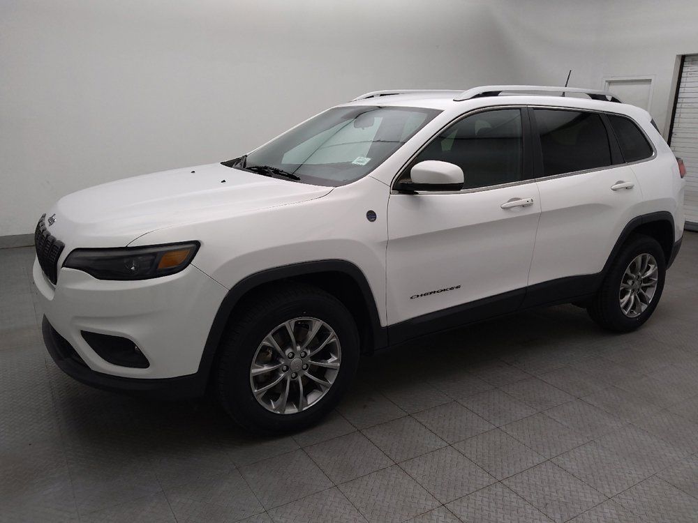 Used 2020 Jeep Cherokee Latitude Plus w/ Cold Weather Group AWD/4WD image 2