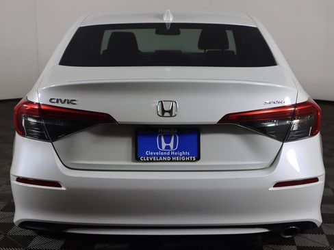 Used 2023 Honda Civic Sport image 9