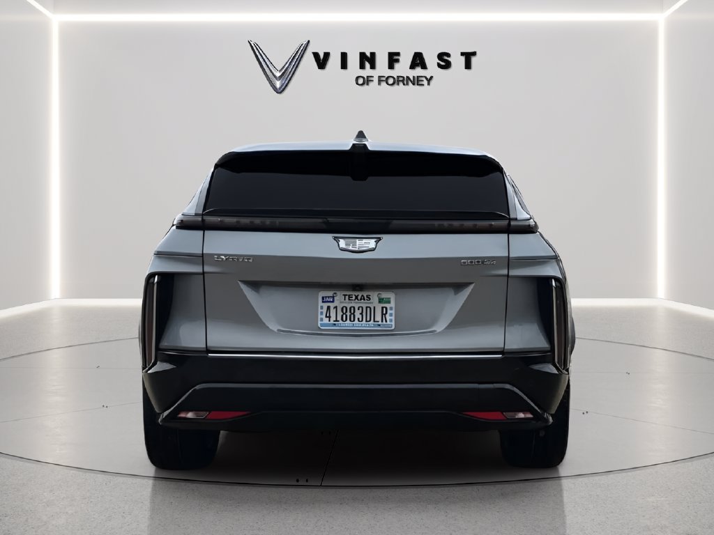 Used 2024 Cadillac Lyriq Luxury w/ LPO, Floor Liner Package AWD/4WD image 4