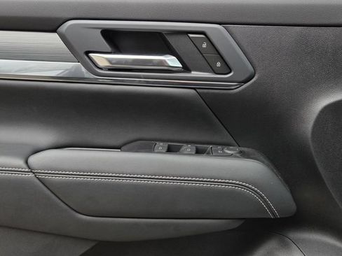 New 2027 GMC Terrain Elevation w/ Elevation Premium Package FWD image 23