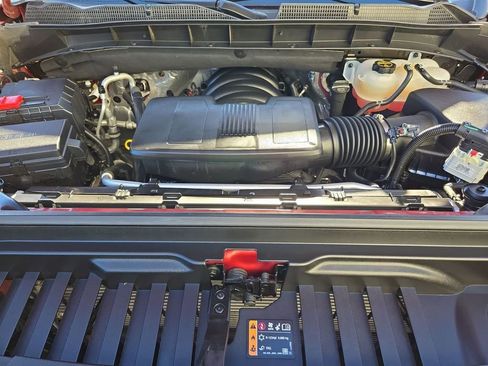 Used 2024 GMC Sierra 1500 SLT image 33