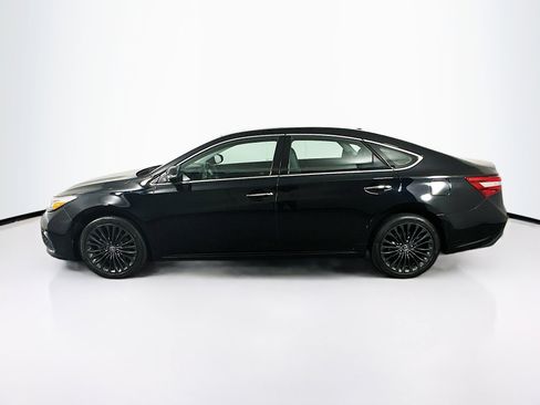 Used 2017 Toyota Avalon Touring image 4
