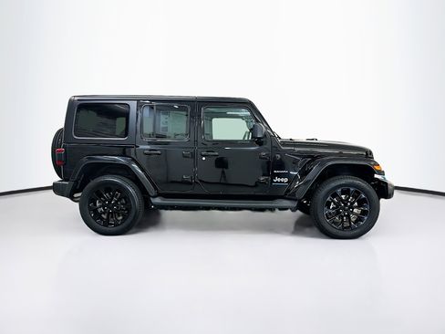 Used 2023 Jeep Wrangler Sahara image 10