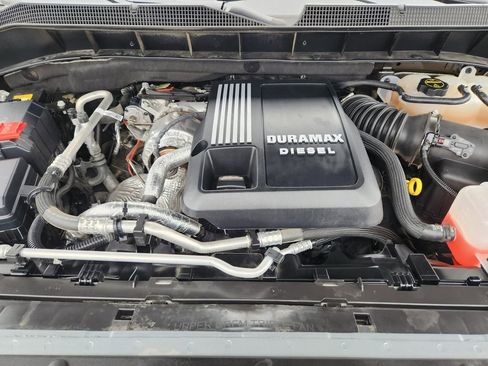 Used 2025 Chevrolet Silverado 1500 High Country image 36