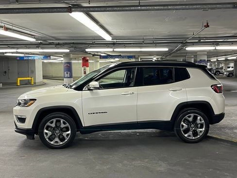 Used 2019 Jeep Compass Limited image 32