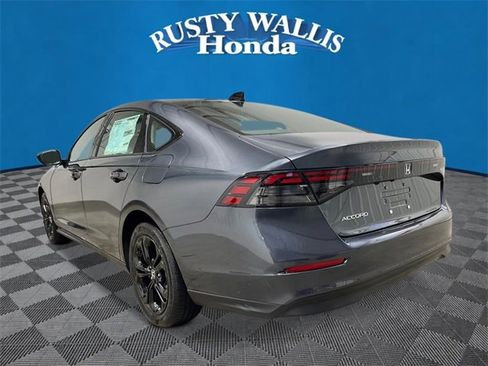 New 2025 Honda Accord SE image 5
