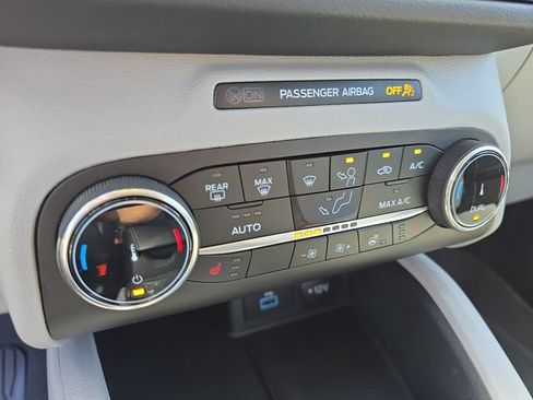 Certified 2023 Ford Escape Active w/ Cold Weather Package FWD image 23