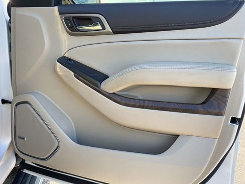 Used 2018 GMC Yukon Denali w/ Denali Ultimate Package image 32