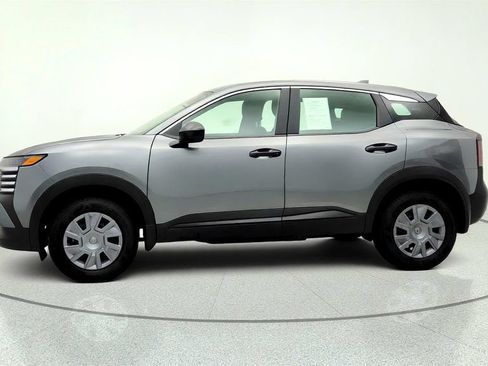 Used 2025 Nissan Kicks S FWD image 8