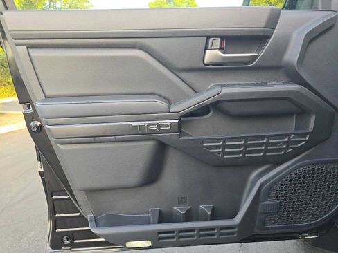 Used 2024 Toyota Tacoma TRD Sport image 19