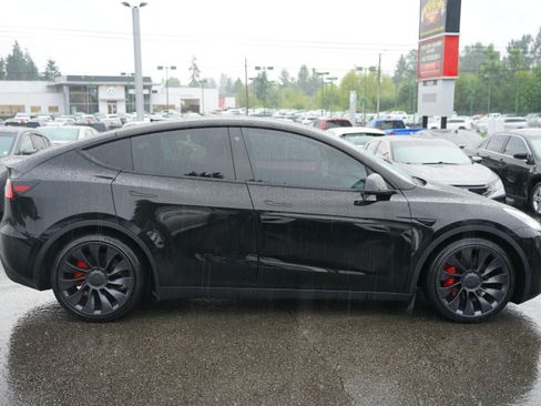 Used 2021 Tesla Model Y Performance AWD/4WD image 6