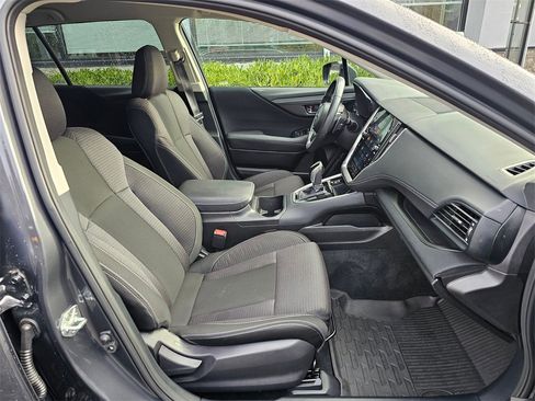 Used 2023 Subaru Outback Premium image 11