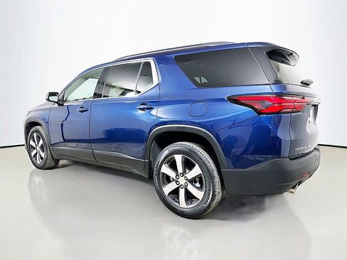 Used 2023 Chevrolet Traverse LT w/ LT Premium Package image 5