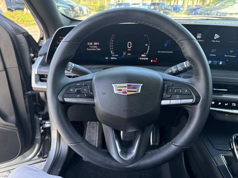 Used 2025 Cadillac XT4 Sport w/ LPO, Floor Liner Package image 29