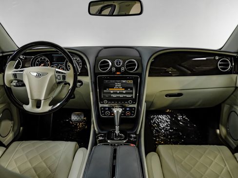 Used 2018 Bentley Flying Spur W12 AWD/4WD image 22
