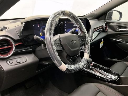 New 2026 Chevrolet Trax RS w/ Driver Confidence Package FWD image 6