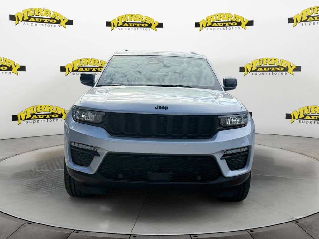 New 2025 Jeep Grand Cherokee Limited w/ Luxury Tech Group II RWD image 8