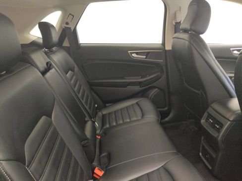 Used 2024 Ford Edge SEL image 19