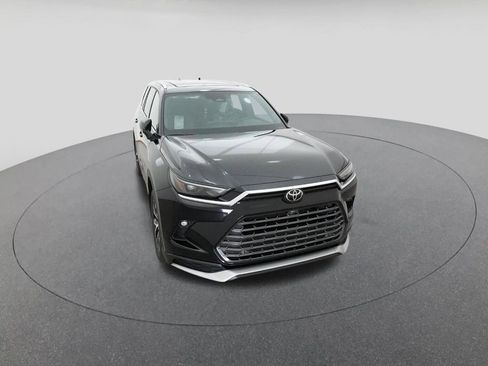 New 2026 Toyota Grand Highlander MAX Limited image 14