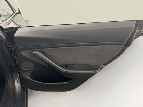 Used 2022 Tesla Model 3 Long Range image 33