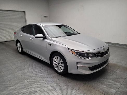Used 2016 Kia Optima EX FWD image 13