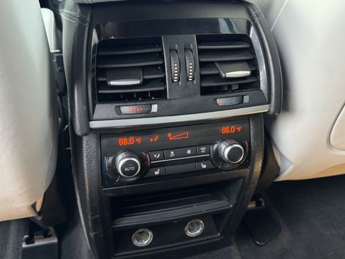 Used 2016 BMW X5 M image 19