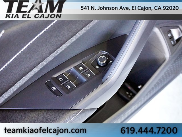 Used 2023 Volkswagen Jetta SEL FWD image 26
