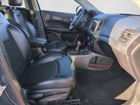 Used 2018 Jeep Compass Trailhawk w/ Safe & Security Group image 21