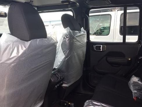 New 2026 Jeep Gladiator Willys image 24