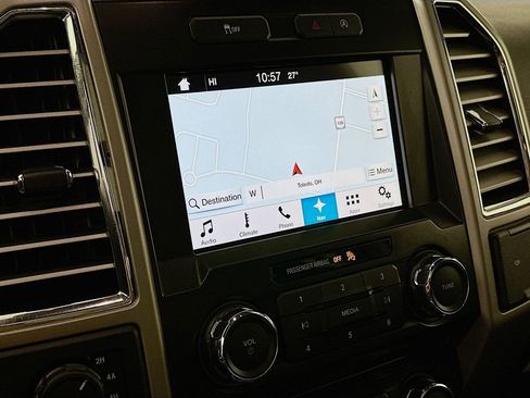 Used 2016 Ford F150 Lariat image 17