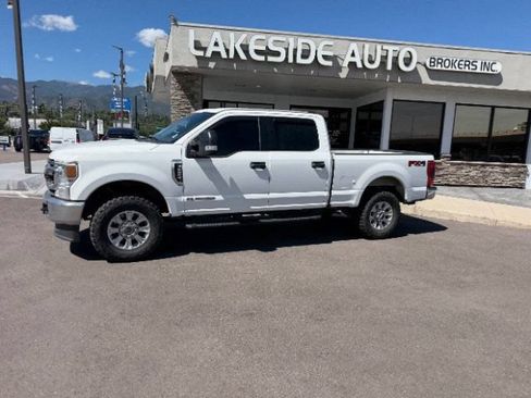 Used 2021 Ford F250 XLT w/ FX4 Off-Road Package AWD/4WD image 6
