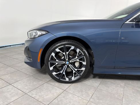 Used 2025 BMW 330i Sedan RWD image 12