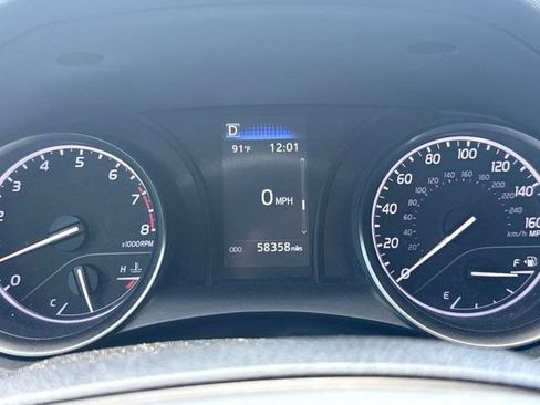 Used 2021 Toyota Camry SE FWD image 17
