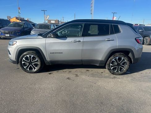 Used 2024 Jeep Compass Limited image 7