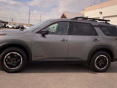 Used 2026 Nissan Pathfinder Rock Creek AWD/4WD image 6
