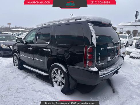 Used 2011 GMC Yukon Denali image 6