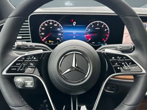 New 2026 Mercedes-Benz GLE 350 4MATIC image 17